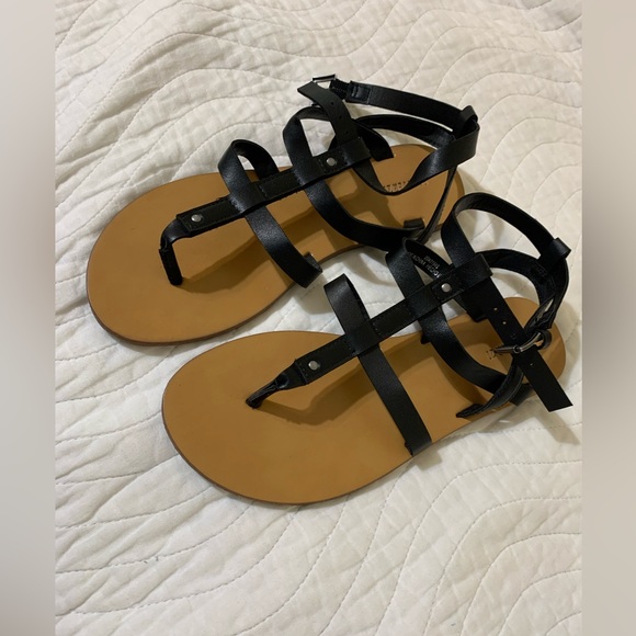 Sandals - Picture 5 of 5